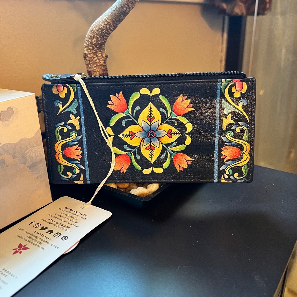 Anna by Anushka wallet